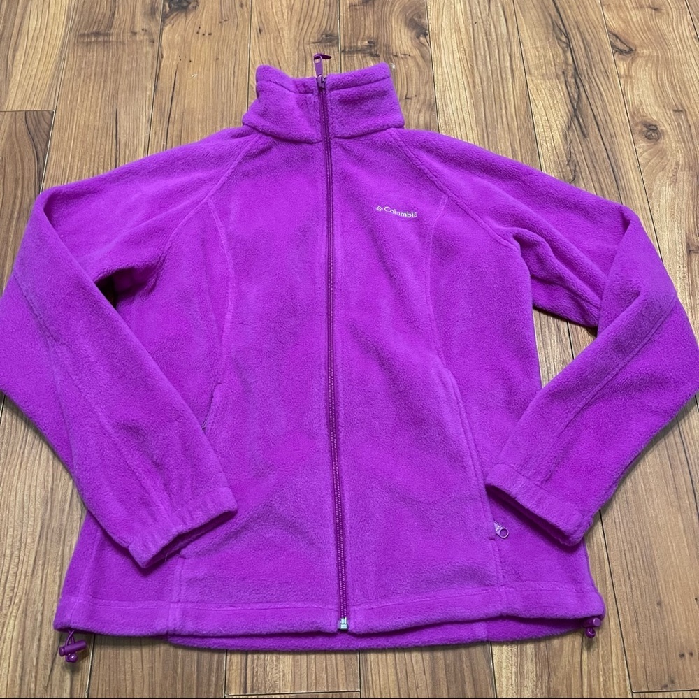 Columbia fleece jacket size MEDIUM
